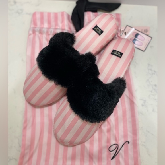VICTORIA SECRETS slippers✨✨NEW✨✨SIZE 7/8 - Picture 1 of 8